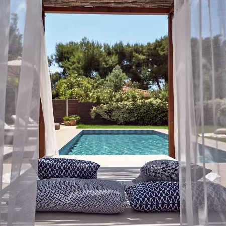 La Maison Du Maire - Luxury With Private Pool, By Zantewize *