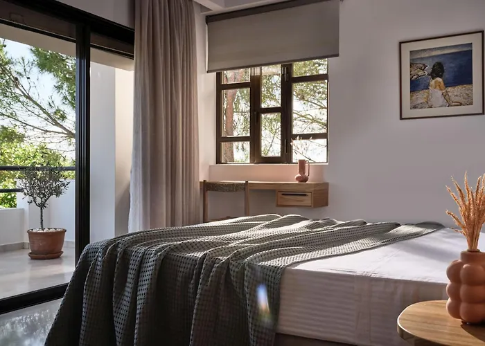 La Maison Du Maire - Luxury With Private Pool, By Zantewize