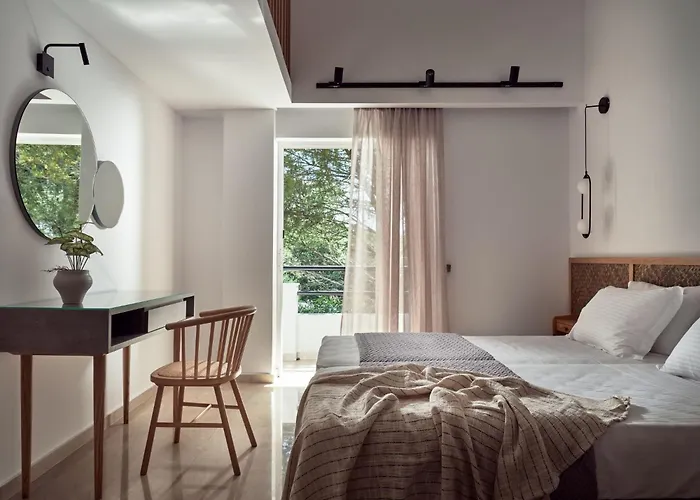 La Maison Du Maire - Luxury With Private Pool, By Zantewize